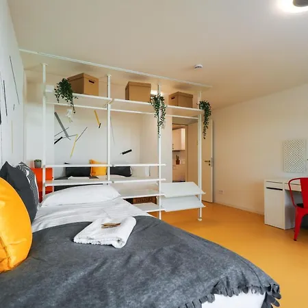 Designer Apartment *